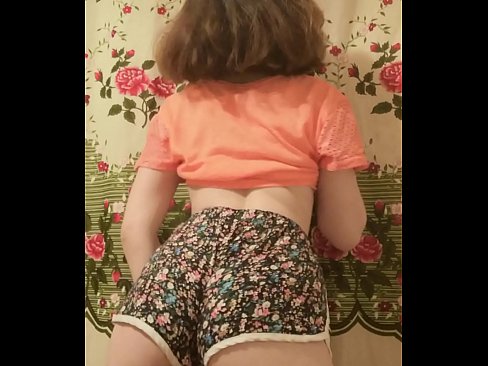 ❤️ Seksi mlada bejba se pred kamero sleče s kratkih hlač Super pornič na sl.com-milf-300.ru ❌❤